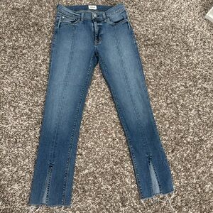 Hudson Denim Jeans size 27—Medium Wash 
98% Cotton Mid-Rise Jeans with Split Hem